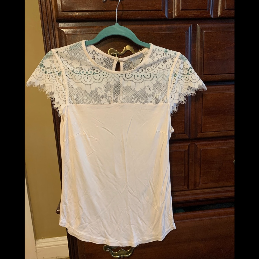 Ivory lace shirt with keyhole back. never worn